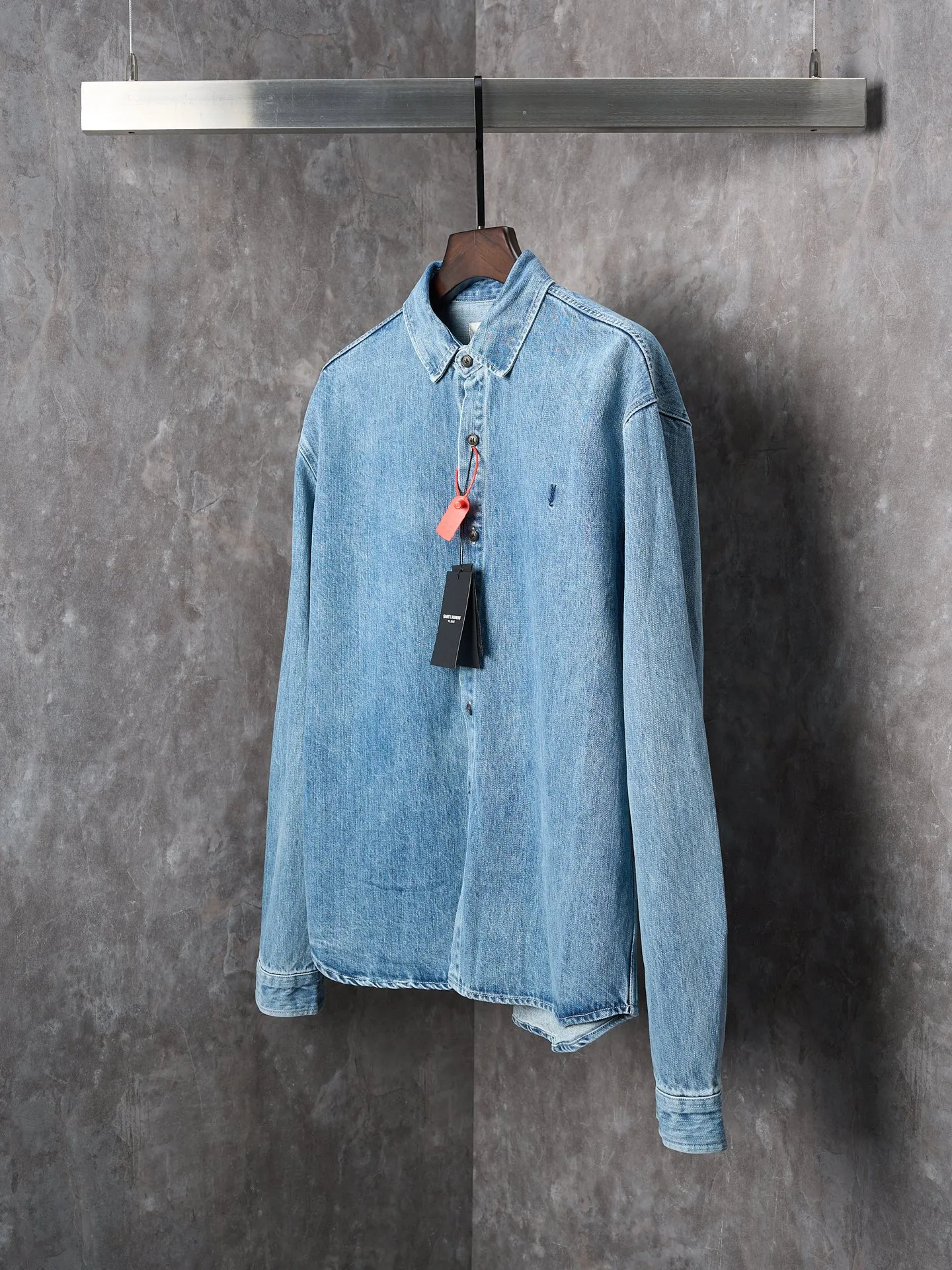 💰480 [actual auction] Saint Laurent/YSL logo embroidered denim shirt jacket [Ready stock] S M L XL